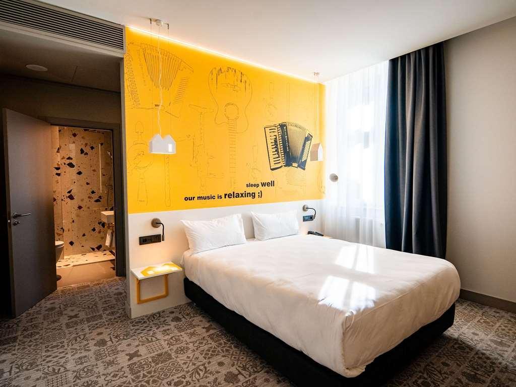 Отель Ibis Styles Sibiu Arsenal Номер фото