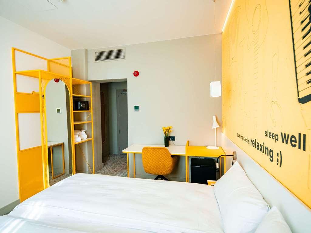 Отель Ibis Styles Sibiu Arsenal Номер фото